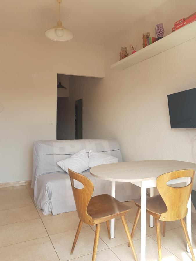 Joli Appartement, Terrasse Plein Sud Roquebrun Exterior photo